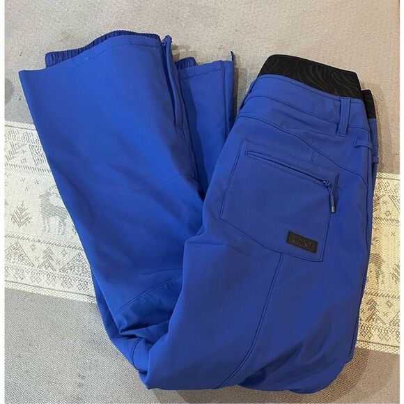 Roxy Women's Rising High Snow Pants with DryFlight Technology - Picture 1 of 7